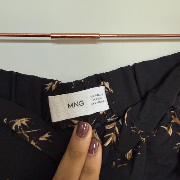 MNG Pants Womens XS Black Gold Asian Print Trouser Boho Silky High Waist Lounge - Picture 6 of 8